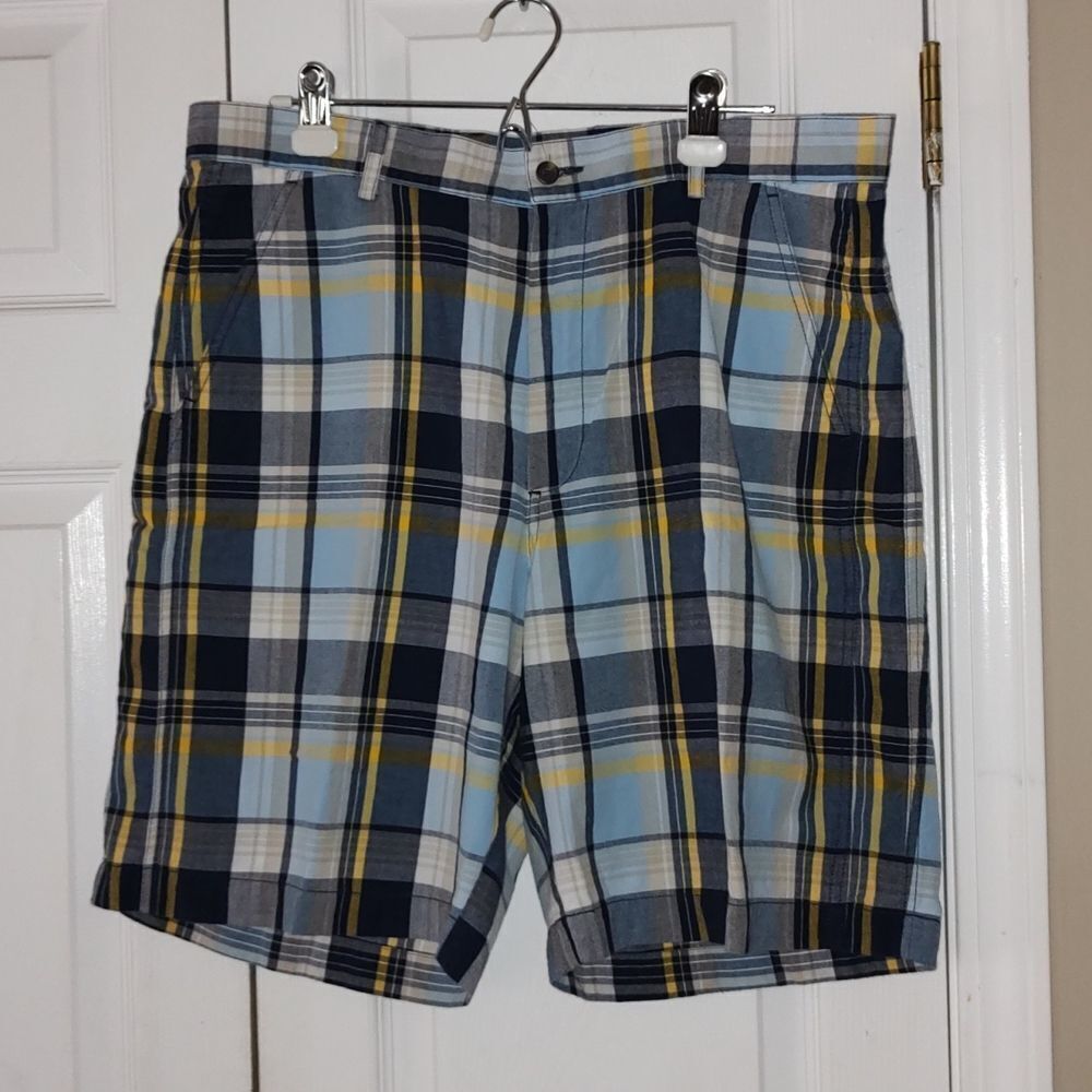 Greg Norman blue gray yellow plaid shorts  Sz 36
